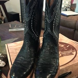 Womens lucchese boots